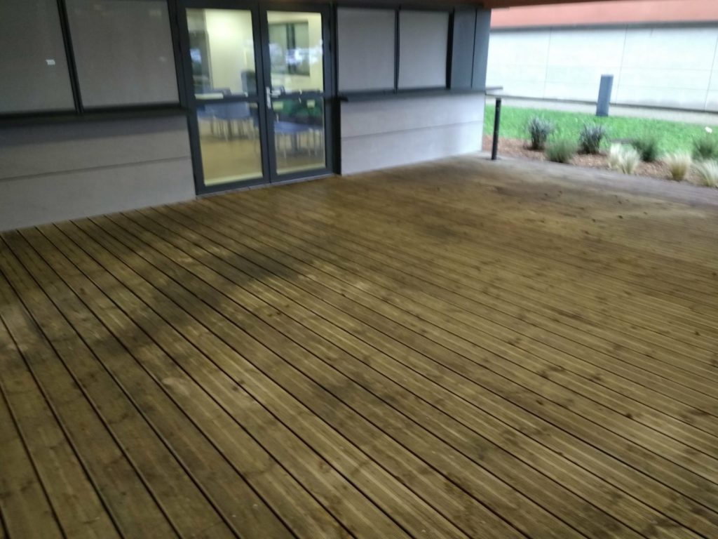 Société nettoyage terrasse hopital