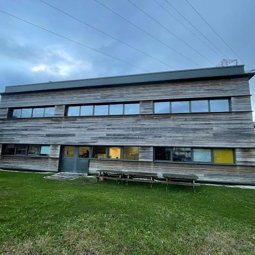 Etat avant rénovation bardages bois bâtiments en Gironde
