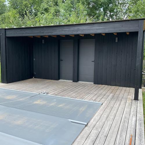 Extension pool house avec bardage bois noir La Brède (33)